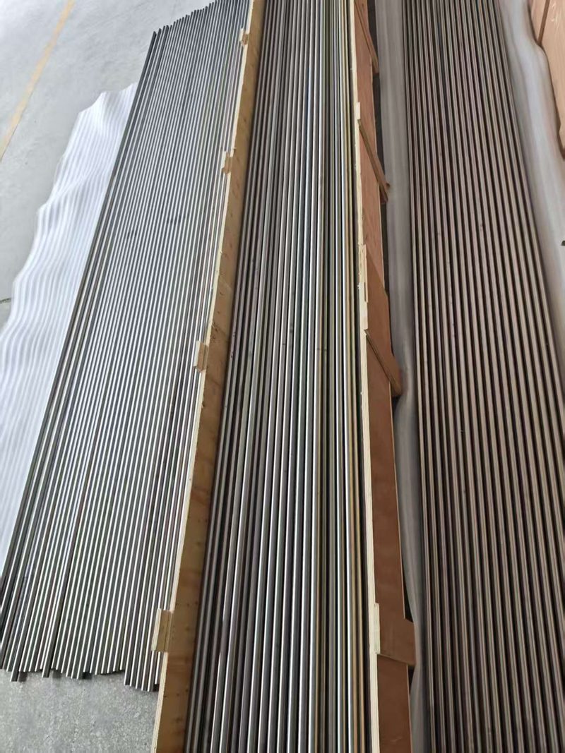 Nimonic 115 high-creep superalloy for aircraft gas turbine blade applications